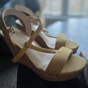 Wedge sandals